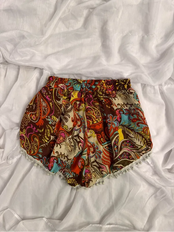 Boho Chic Shorts with Pom Pom Trim Brown Size M - Image 6