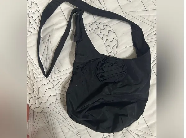 BAGGU Nylon Sling Rose Detail - Image 3