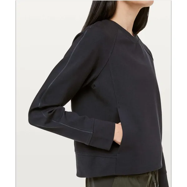 Lululemon On Track Crew Sweatshirt Size 8 Black Pullover Athleisure Sporty - Image 4