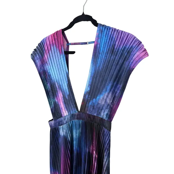L'IDÉE Printed Gala Gown Pleated Deep Sea Blue Purple Tie Dye Maxi Dress 8 - Image 4