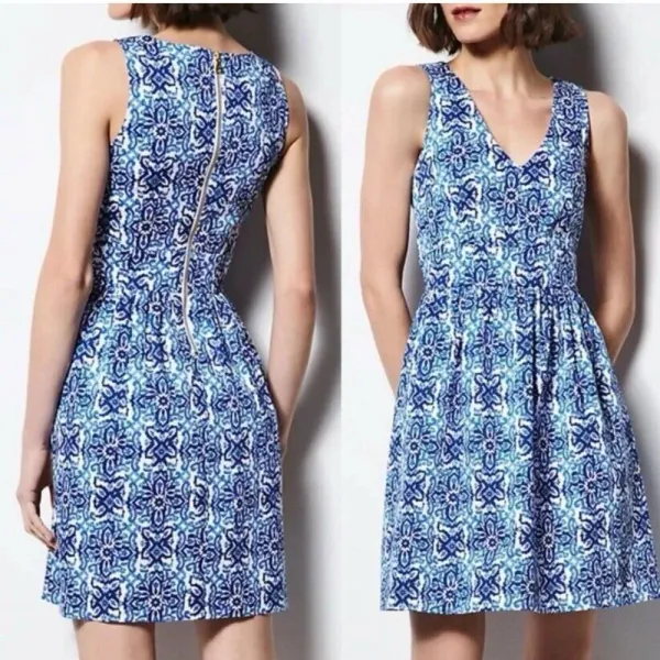 Milly Blue White Cotton Floral Sleeveless‎ V-Neck Shift Dress Sz 10 Fit & Flare - Image 2
