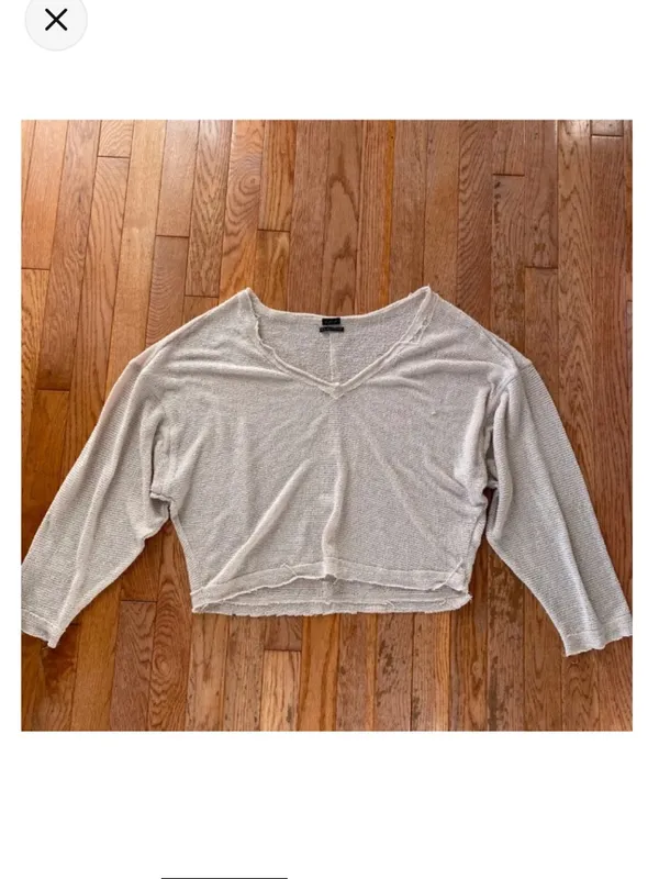 Urban Outfitters beige sweater - Image 3