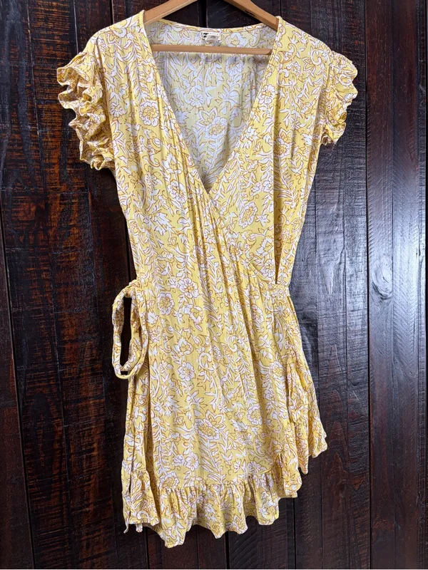 Billabong Yellow Floral Wrap Ruffle Dress Small - Image 3