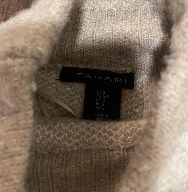 Tahari Plaid  Sweater - Image 2