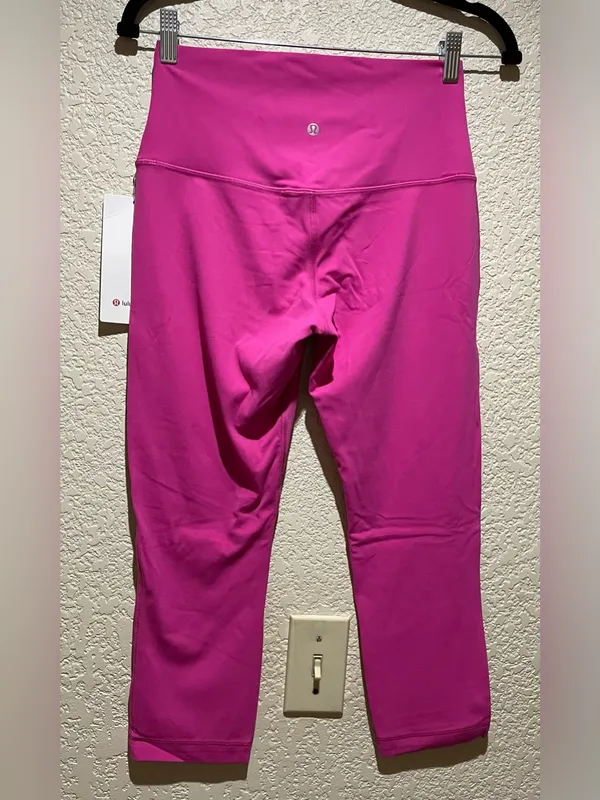 NWT Lululemon Align High Rise Crop 21” Sonic Pink Size 8 - Image 6