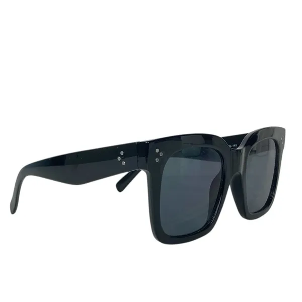 Square Black Sunglasses UVA/UVB - Image 5
