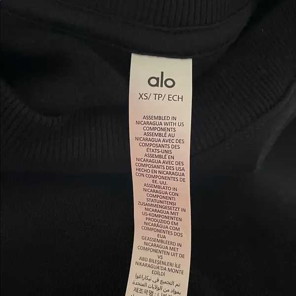 Alo Yoga NWT Accolade Crew Neck Pullover Black Size XS Oversized - Image 8