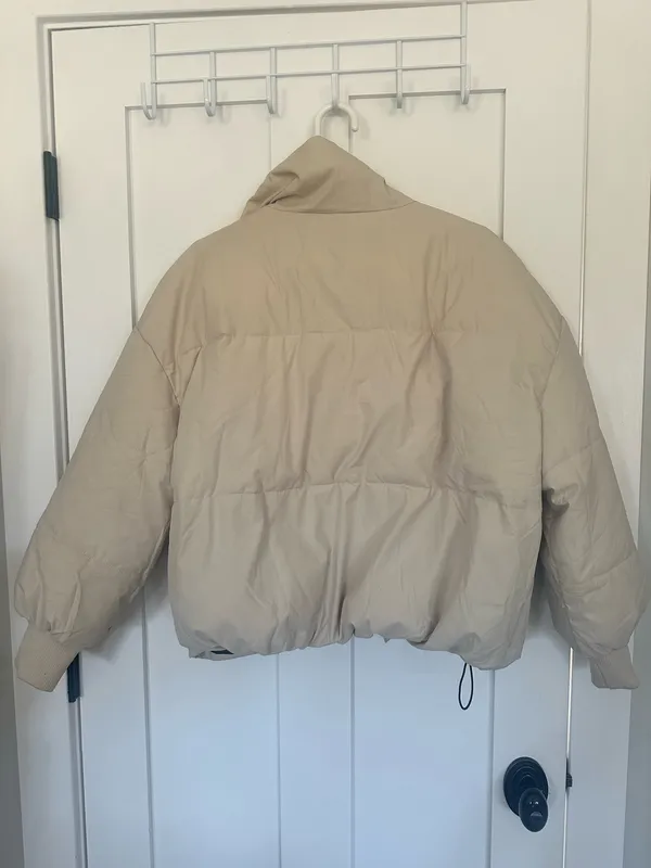 Amazon Puffer Jacket Cropped - Image 2