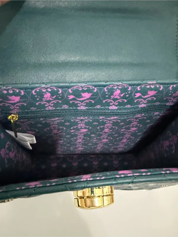 Loungefly Disney Parks X ARIEL Limited Edition Purse The Little Mermaid green - Image 7