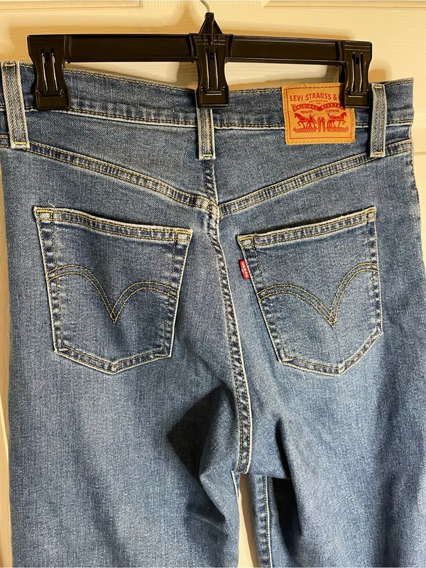 Levi's Women's Ribcage Straight Ankle Blue Denim Jeans Size 28 Buttonfly boho - Image 6