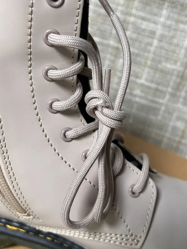 Dr. Martens 8-Eyelet Vintage Taupe 1460 Leather Boots Size Us 7 - Image 4