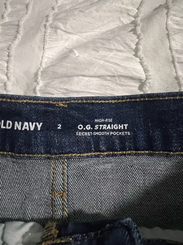 Old Navy Jean Shorts Denim - Image 3