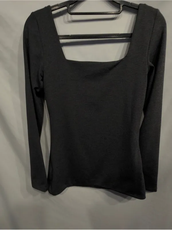 Aritzia Original Contour Square Neck Long Sleeve Top Dark Gray size Medium - Image 10