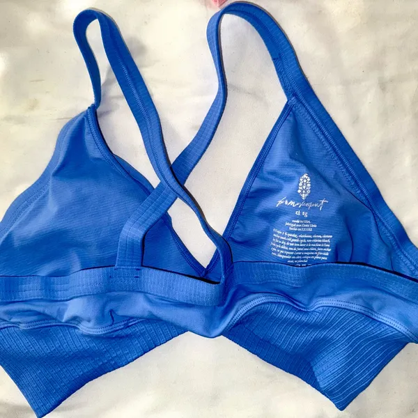 Free People Movement NWOT Wireless Blue Triangle Bralette w/Cross-Back Straps - Image 3