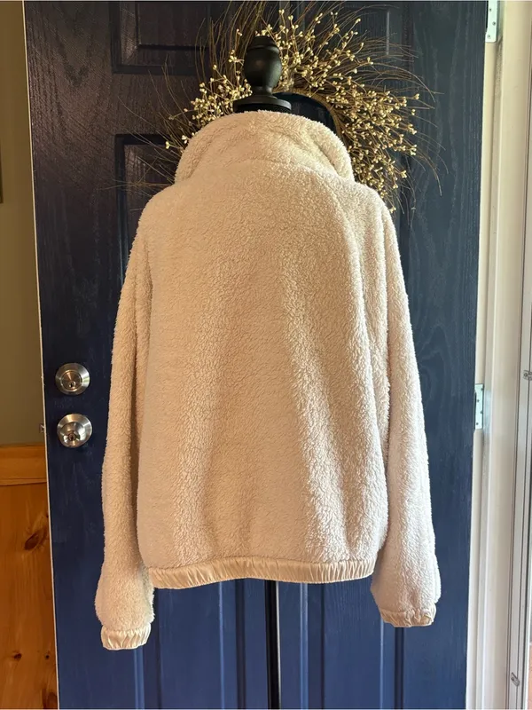 Athleta Cream Sherpa Pullover Satin Trim Jacket With Zipper Pockets size XL - Image 5