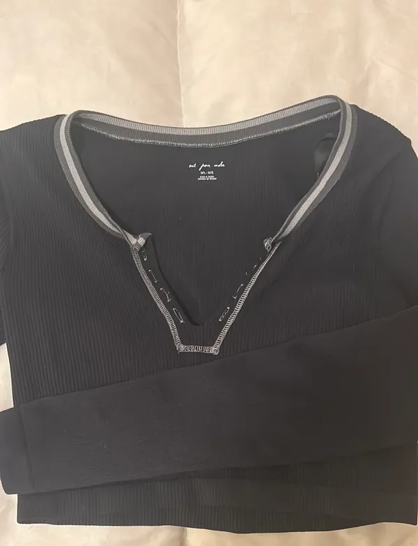 Urban Outfitters Long-sleeve - Image 3