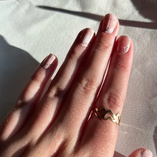 3/$20 Gold Tone Heart Love Multiple Patterned Circle Ring Size 6 - Image 2