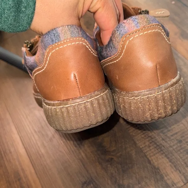 Clarks Brown Espadrilles with Patterned Accent - Image 6