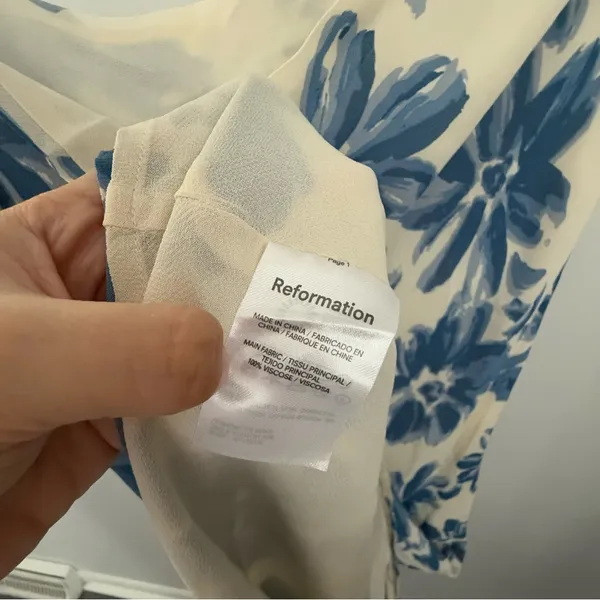 Reformation Large Chandelier Floral Midi Dress Celestia Blue Floral‎ Ivory - Image 8