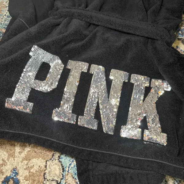 2011 VS PINK Bling Robe - Image 6