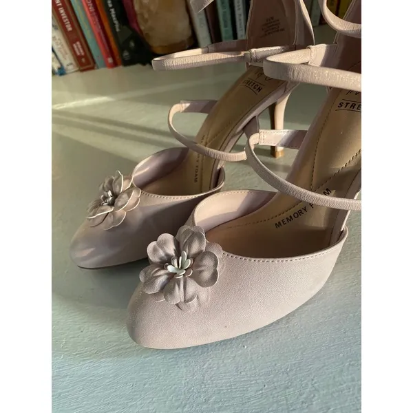 Impo stretch memory foam Baby Pink heels flower Tamara Bow 3" Heels Wedding‎ 9.5 - Image 4