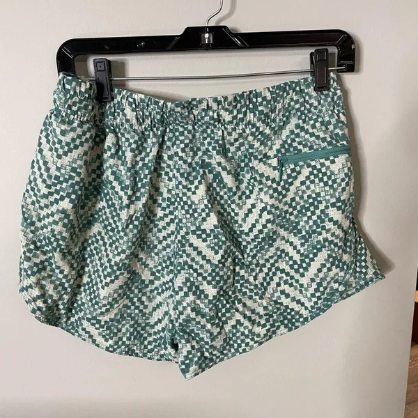 The North Face Green White Athletic Shorts Geometric Logo Medium Excellent Cond - Image 5