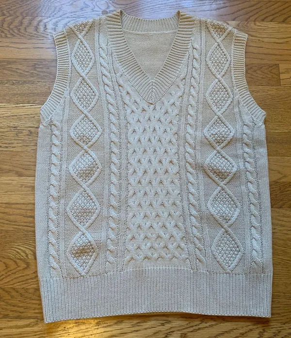 V neck long line knitted vest size M Tan Size M - Image 5