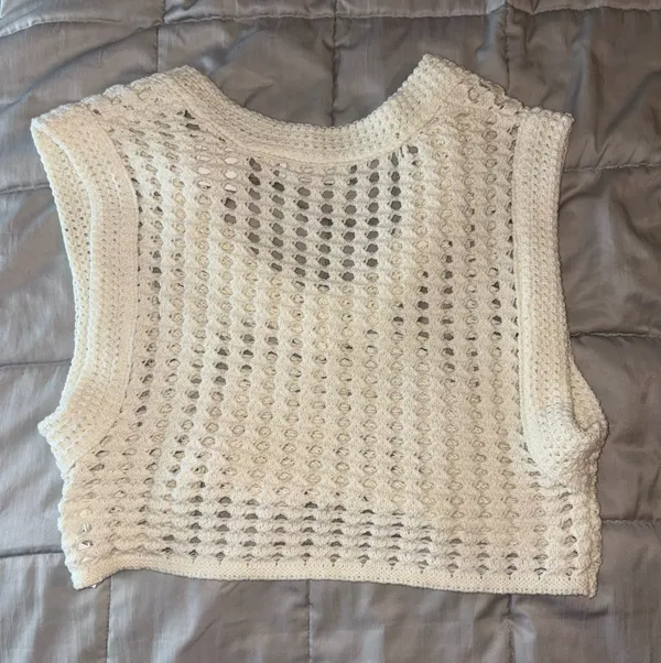 Double Zero Crochet Crop Top - Image 3