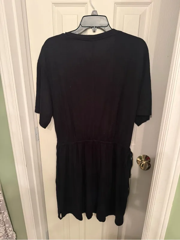 Old Navy Black Short Sleeve Mini Dress - Image 2