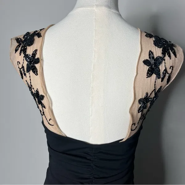 Vintage Cache Illusion Neckline Floral Beaded Mesh Waist Full Length Gown - Image 8
