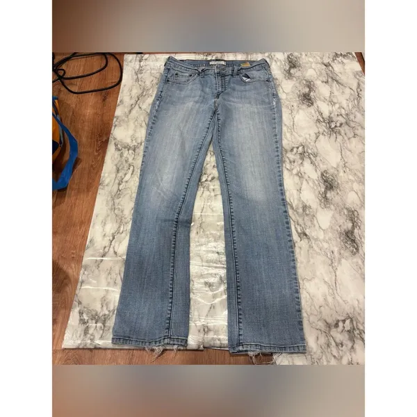Levi's 505 distressed hem Light Wash Straight Leg Jeans size 8 casual - Image 7