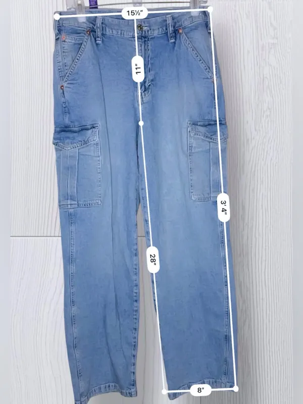 GAP '90s Womens Loose Cargo Jeans – Light Wash Mid-Rise Utility Denim – Size 29 - Image 9