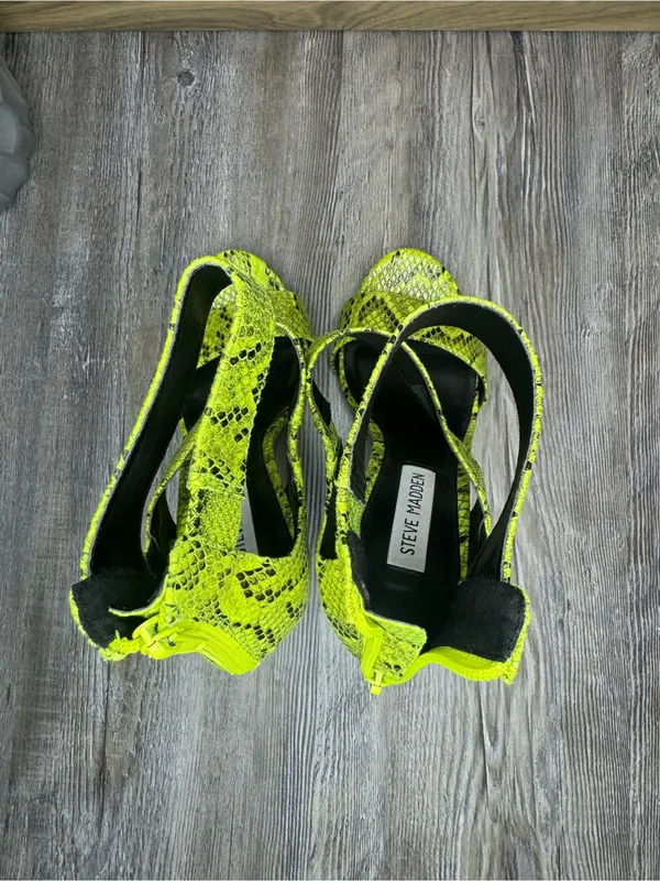 Steve Madden Mira Sandle Heels Neon Green Yellow Snake Print Ankle Strap Women 8 - Image 7
