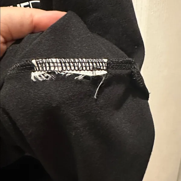 The North Face Women's Black Crop Top with Logo - Image 3