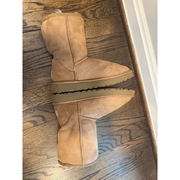 UGG Womens Classic Short Boots | Chestnut | Womens Sz 5 $190 MSRP - Image 10