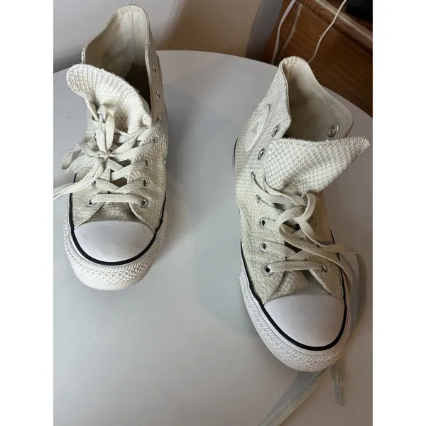 Women's Converse Size 8 Chuck Taylor All Star Hi Snake Skin Woven White Waffle‎ - Image 7