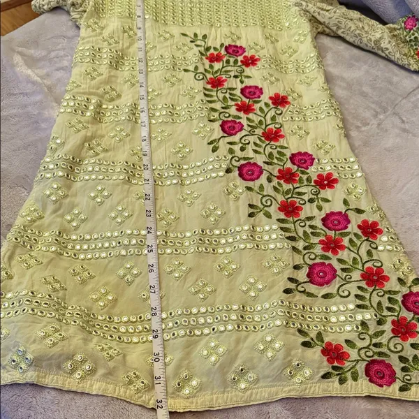 Embroidered Floral Dress with Puff Sleeves - Image 10