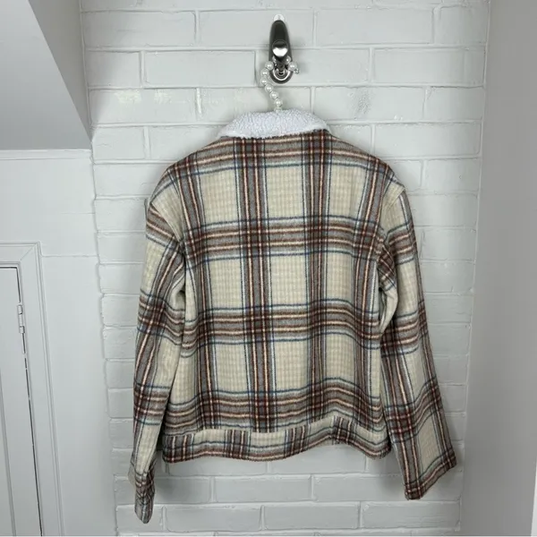Vigoss Plaid Faux Shearling Collar Crop Trucker Jacket Size M - Image 14