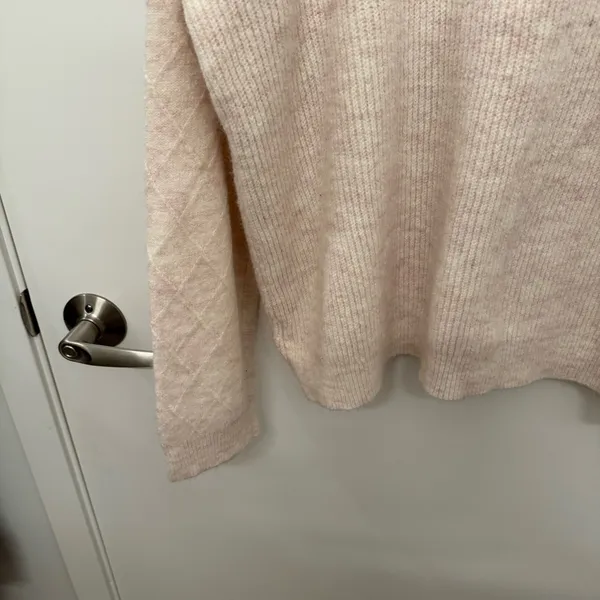 Aspen Wool Blend Light Pink Turtleneck Sweater Size L - Image 7