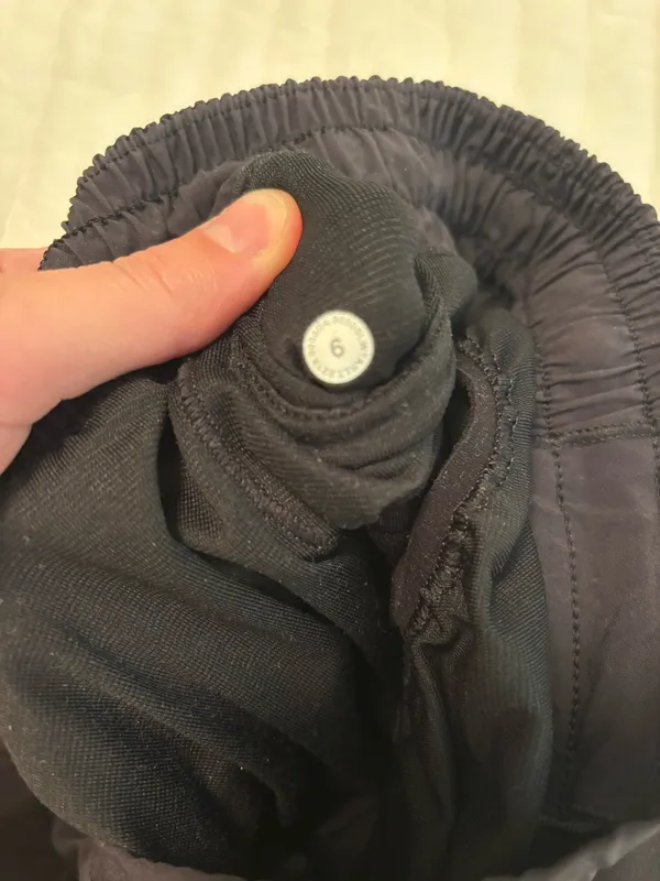 Lululemon Hot Hot Shorts - Image 7