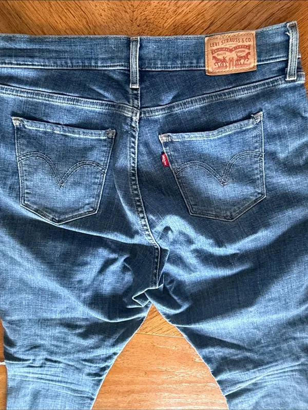 Levi’s Curvy Skinny Jeans - Image 4