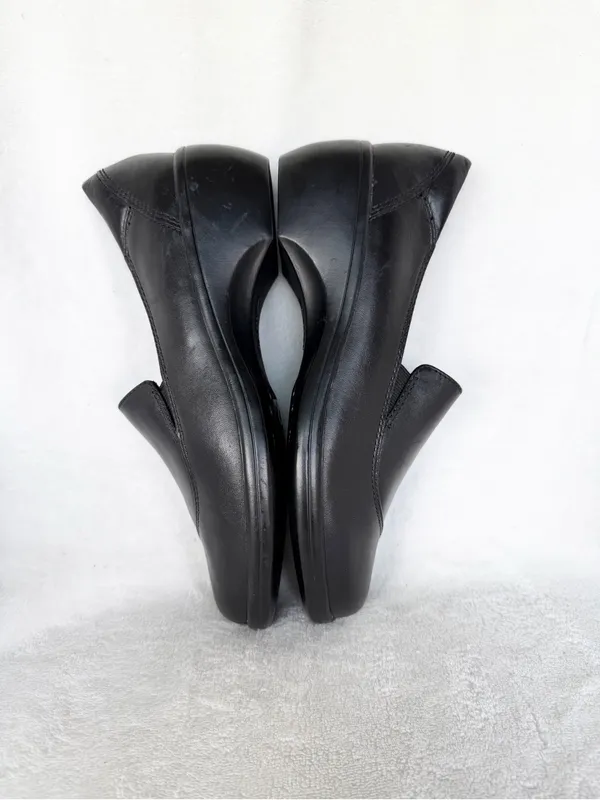 Clarks Bendables MAY POPPY Loafers Womens Size 6M Black Leather Slip-Ons 84634 - Image 6