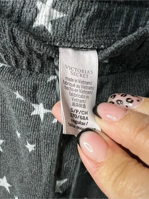 Victoria’s Secret Gray Waffle Knit Star Print Lounge Joggers - Image 6