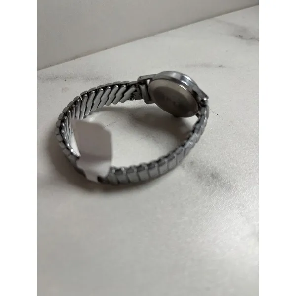 Vintage Timex Womens‎ Mechanical Wind Up Watch Silver Tone Expansion Band 22mm - Image 3