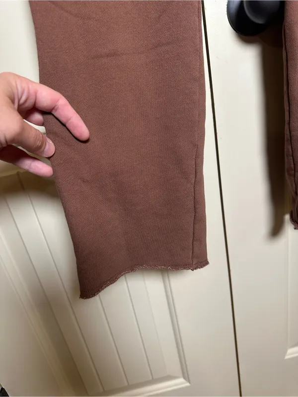 Aerie Chocolate Brown Straight Leg Raw Hem Patch Pocket Sweatpants Size Small - Image 2