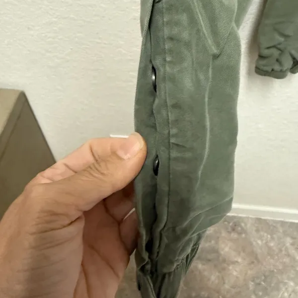 AMERICAN EAGLE OUTFITTERS Distressed Green Jogger Pants - Image 7