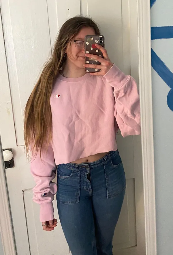 Champion pink cropped crewneck - Image 3