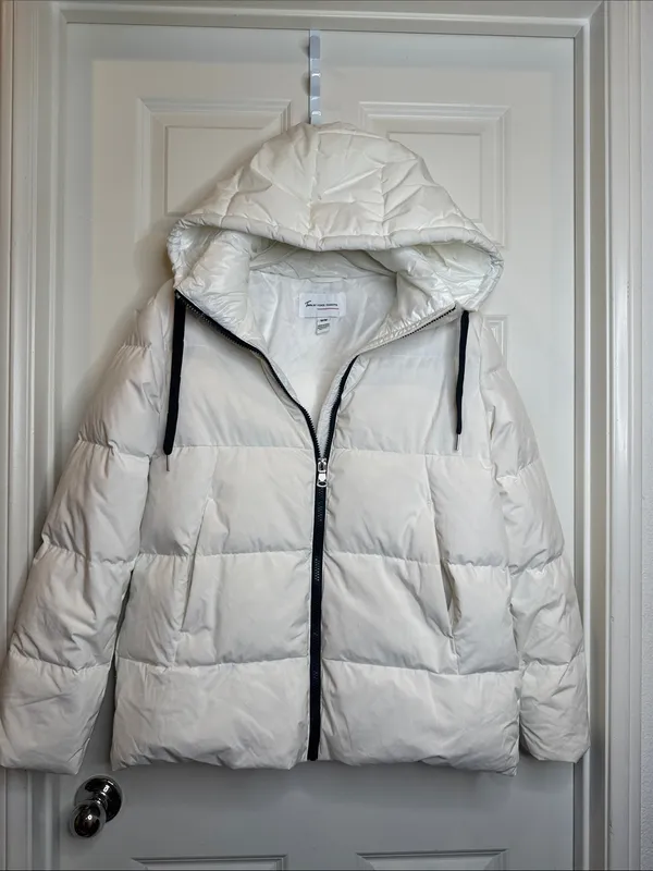 NWOT Two by Vince Camuto White Hooded Puffer winter Jacket sz Medium - Image 4