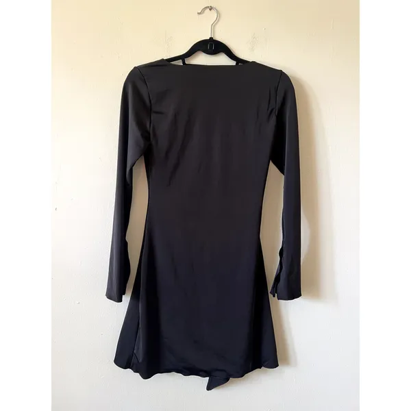 Oh Polly Rea Long Sleeve Asymmetric Mini Dress in Black size 6 New - Image 6