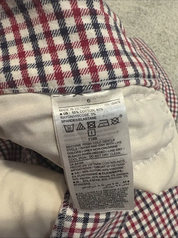 Old Navy Red,White, and black Gingham pixie high rise secret slim pocket pants 6 - Image 5